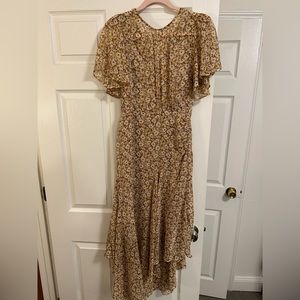 ASTR Flowered yellow/golden mid length dress